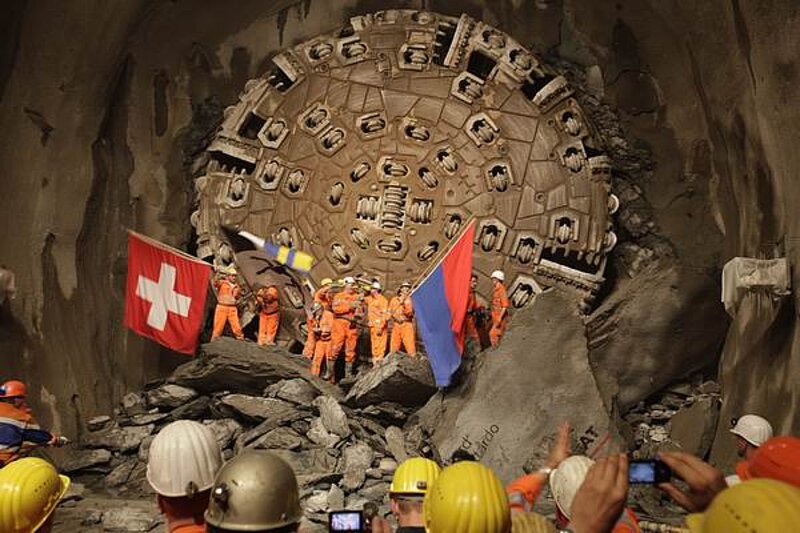 Gotthard-Basistunnel.jpg